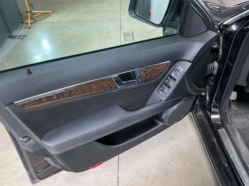Mercedes-Benz C-Klasse C 220 CDI Elegance 2007 – снимка 32
