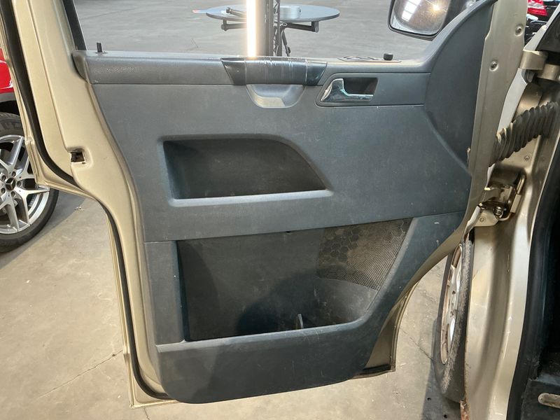Volkswagen T5 Caravelle 2.5 TDI Comfortline lang 2008 – снимка 44