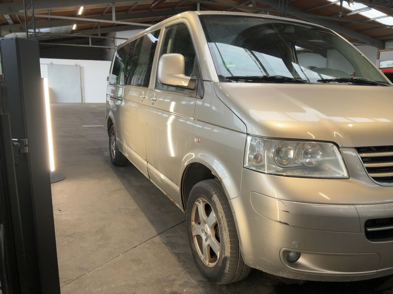 Volkswagen T5 Caravelle 2.5 TDI Comfortline lang 2008 – снимка 12