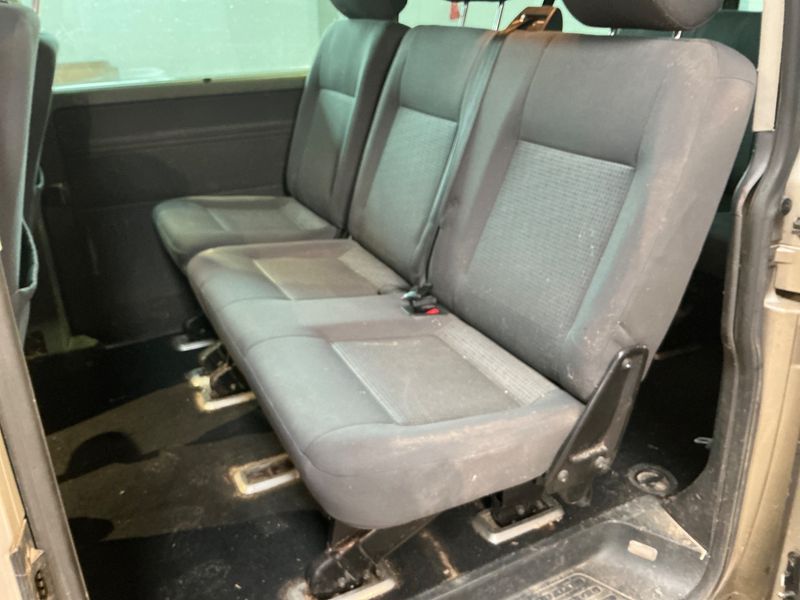 Volkswagen T5 Caravelle 2.5 TDI Comfortline lang 2008 – снимка 45