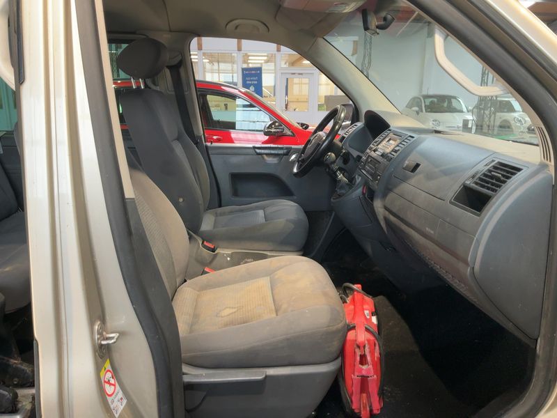 Volkswagen T5 Caravelle 2.5 TDI Comfortline lang 2008 – снимка 16