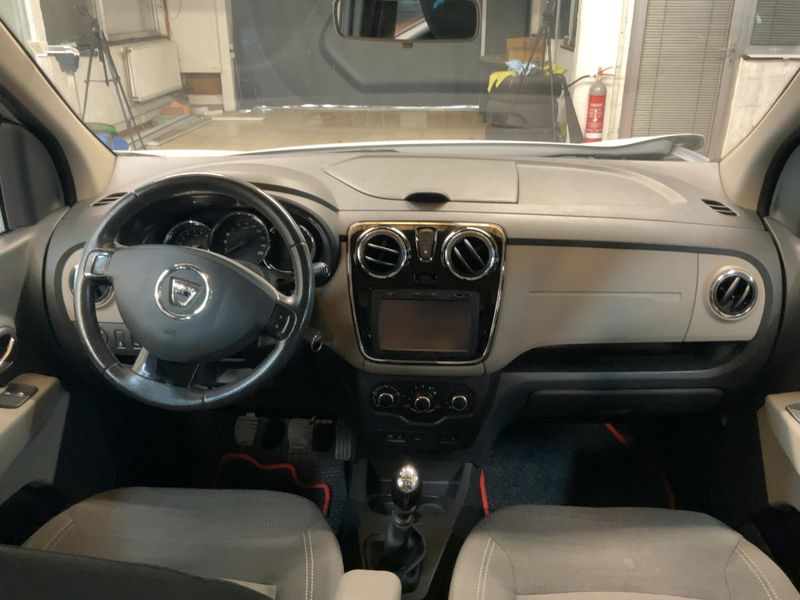 Dacia Lodgy 1.5 dCi Diesel Laureate 2016 – снимка 17