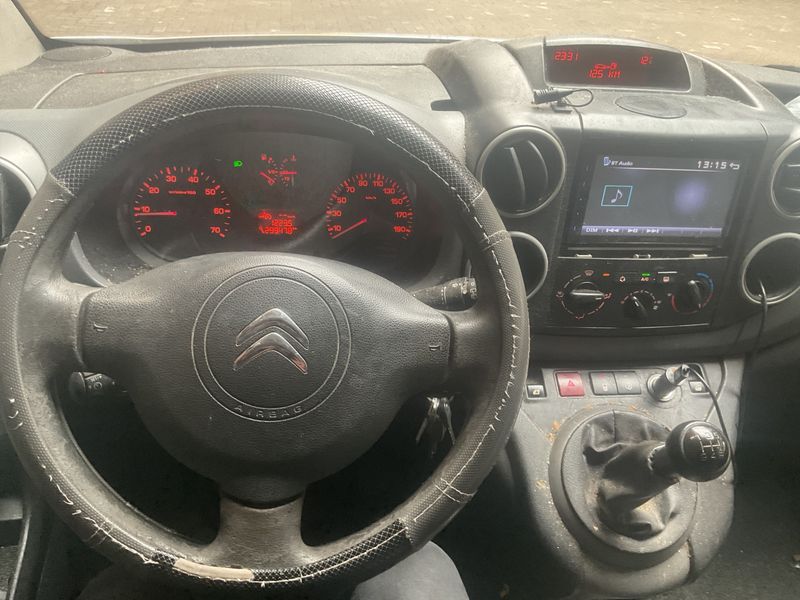Citroen Berlingo 1.6 HDi Niveau A L1 2012 – снимка 4