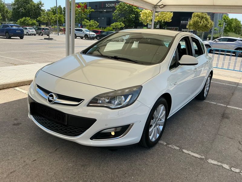 Opel Astra 1.6 CDTI DPF Excellence 2015