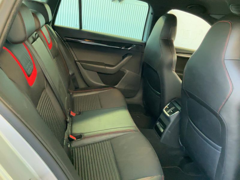 Skoda Octavia 2.0 TDI RS 2015 – снимка 19