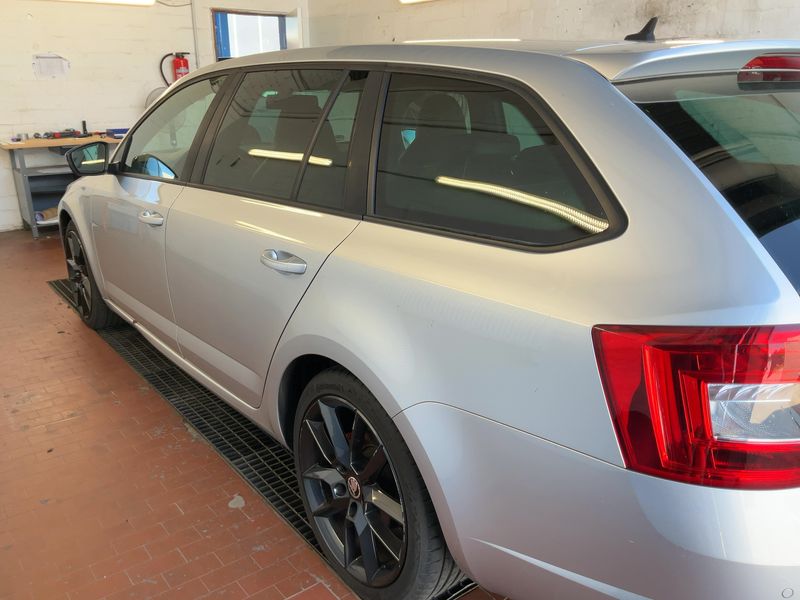 Skoda Octavia 2.0 TDI RS 2015 – снимка 6
