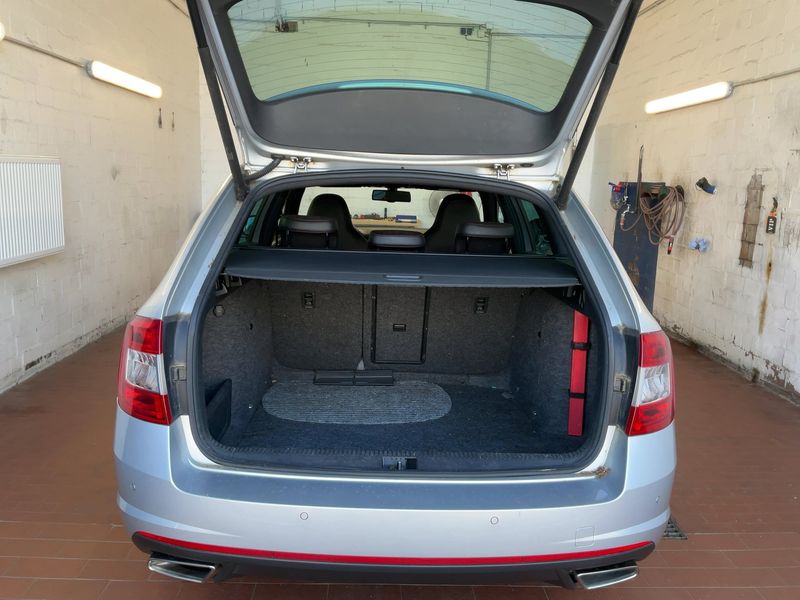 Skoda Octavia 2.0 TDI RS 2015 – снимка 15