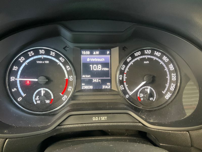 Skoda Octavia 2.0 TDI RS 2015 – снимка 18