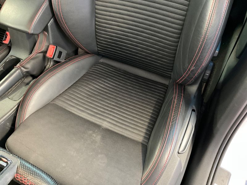 Skoda Octavia 2.0 TDI RS 2015 – снимка 24