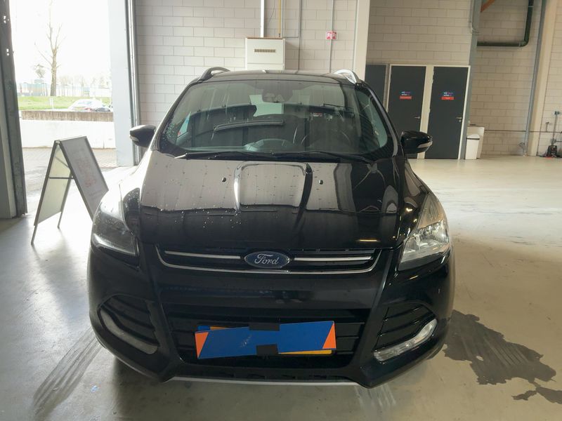 Ford Kuga 1.5 EcoBoost Titanium 2015 – снимка 14
