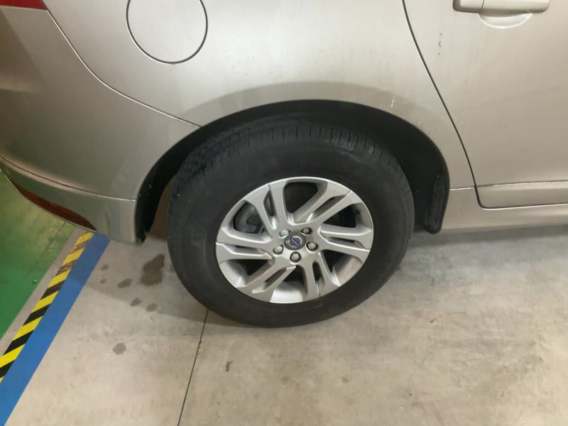 Volvo XC60 2.0 D4 Momentum 2WD 2016 – снимка 9