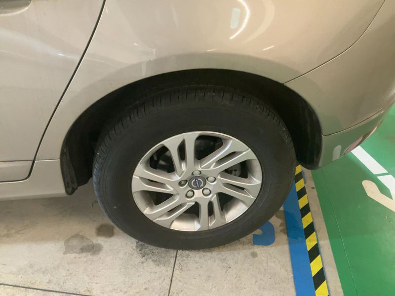Volvo XC60 2.0 D4 Momentum 2WD 2016 – снимка 5