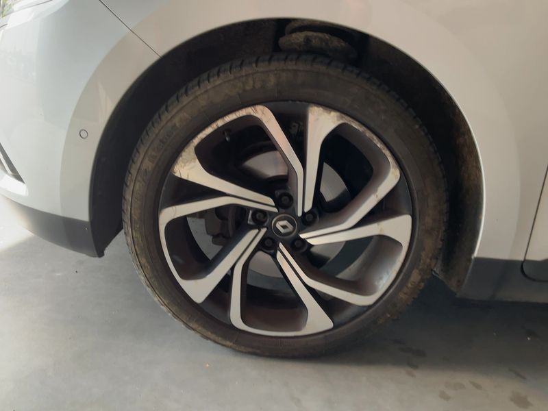 Renault Grand Scenic 1.6 dCi Energy BOSE-Edition 2017 – снимка 3