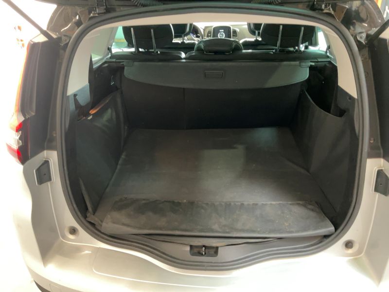 Renault Grand Scenic 1.6 dCi Energy BOSE-Edition 2017 – снимка 15