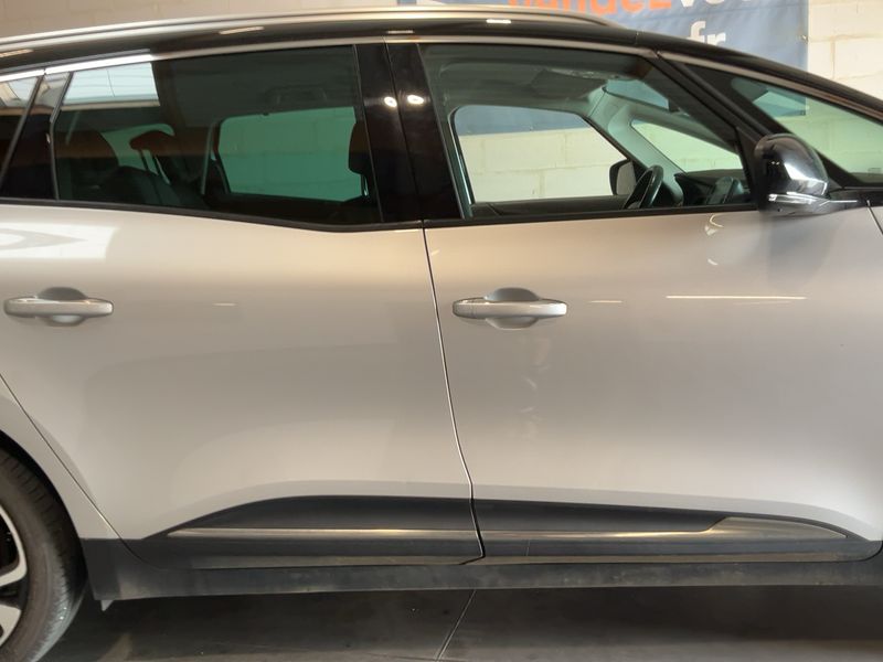 Renault Grand Scenic 1.6 dCi Energy BOSE-Edition 2017 – снимка 10