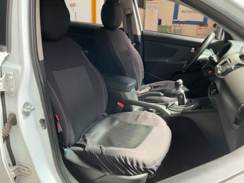 Kia Sportage 1.7 CRDi Active 2WD 2012 – снимка 16