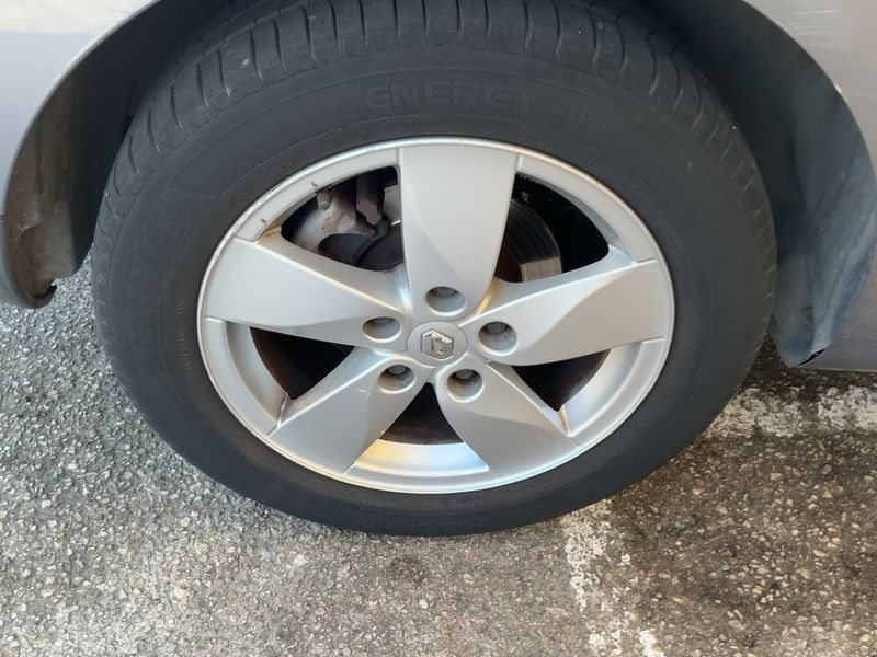 Renault Megane 1.6 Dynamique 2009 – снимка 9