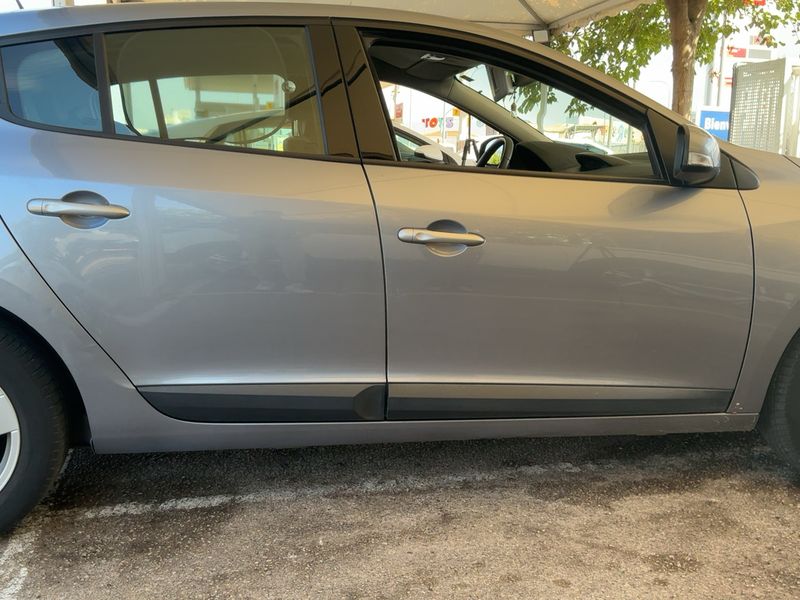 Renault Megane 1.6 Dynamique 2009 – снимка 10