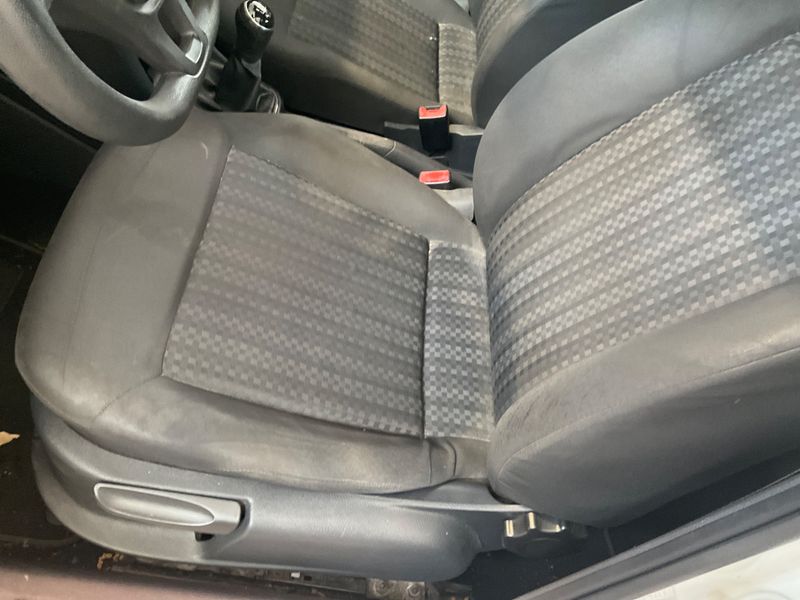 Volkswagen Polo 1.4 TDI Trendline 2015 – снимка 30