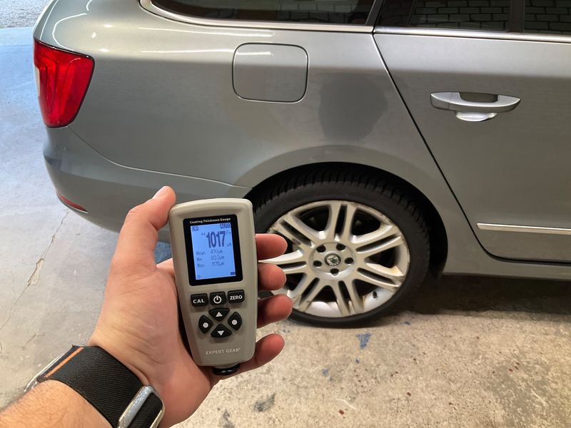 Skoda Superb 2.0 TDI Elegance 2010 – снимка 21