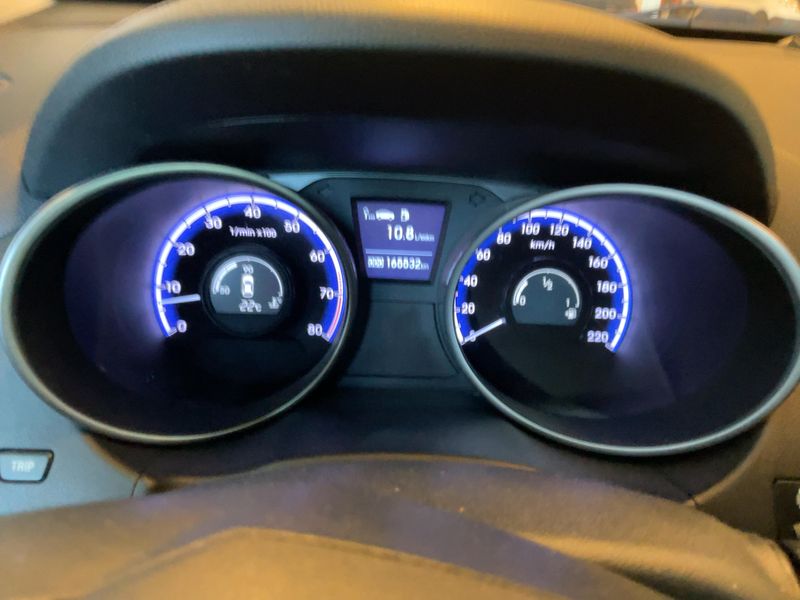 Hyundai ix35 2.0 Comfort 2WD 2010 – снимка 18