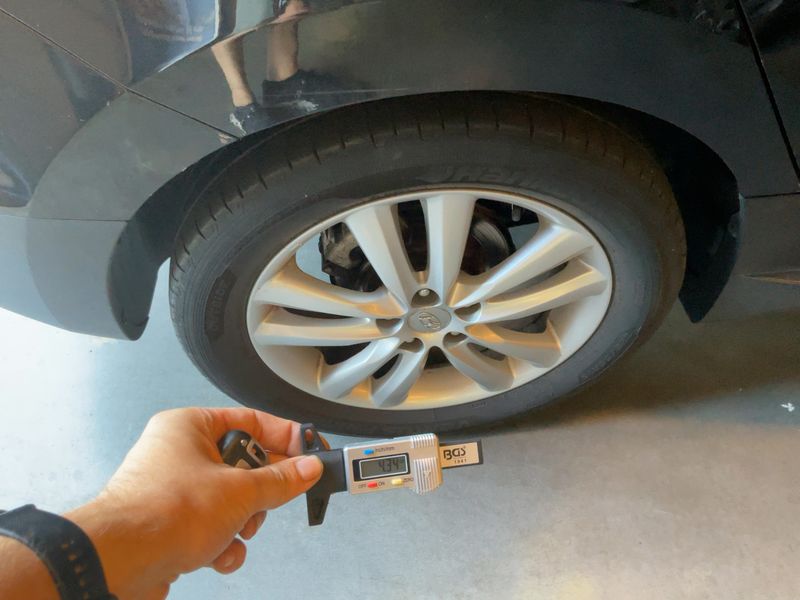 Hyundai ix35 2.0 Comfort 2WD 2010 – снимка 9