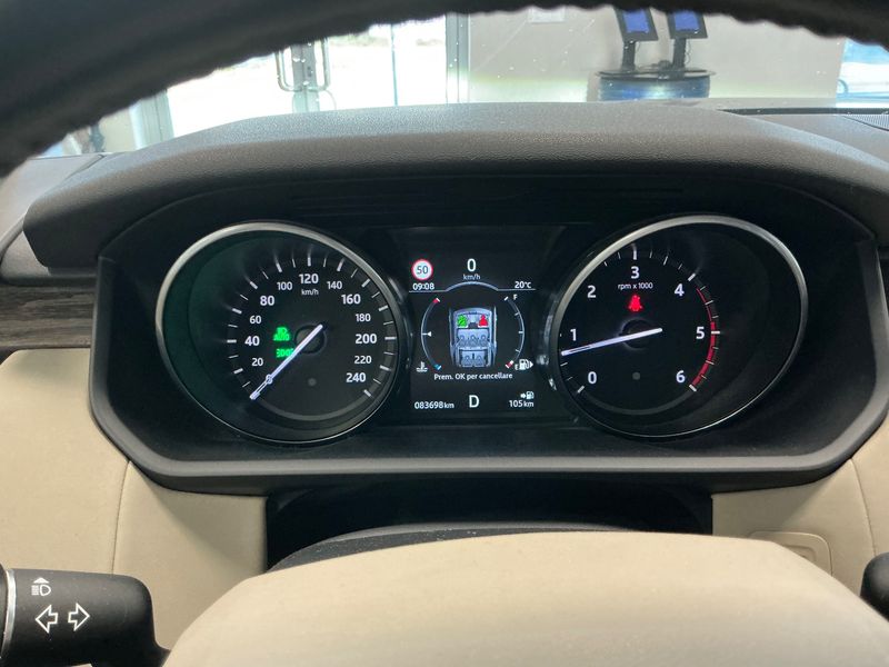 Land Rover Discovery 5 2.0 TD Sd4 SD4 HSE 2017 – снимка 18