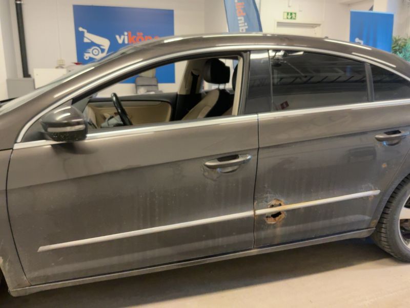 Volkswagen CC 2.0 TDI BlueMotion Tech 2012 – снимка 4