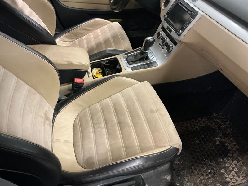 Volkswagen CC 2.0 TDI BlueMotion Tech 2012 – снимка 33