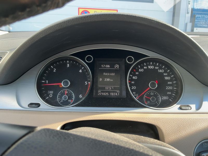 Volkswagen CC 2.0 TDI BlueMotion Tech 2012 – снимка 18