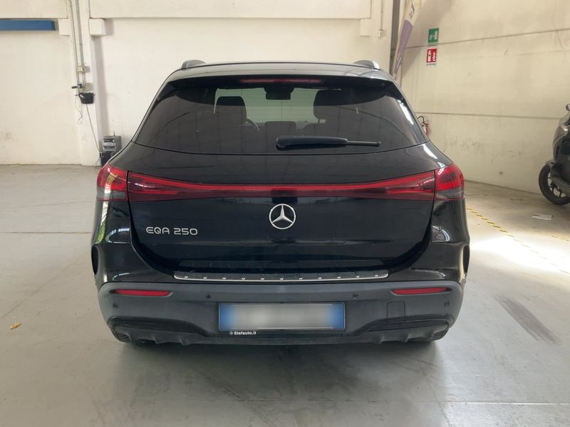 Mercedes-Benz EQA 250 AMG Line 2021 – снимка 7