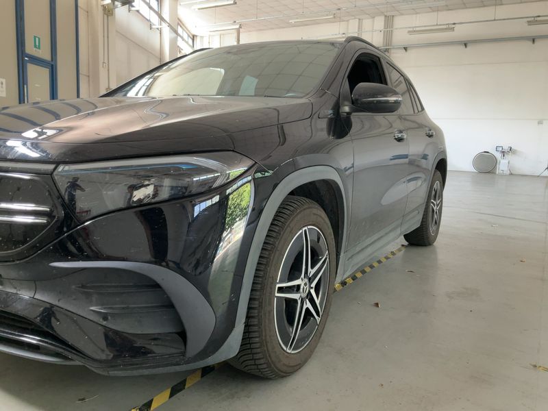 Mercedes-Benz EQA 250 AMG Line 2021 – снимка 2