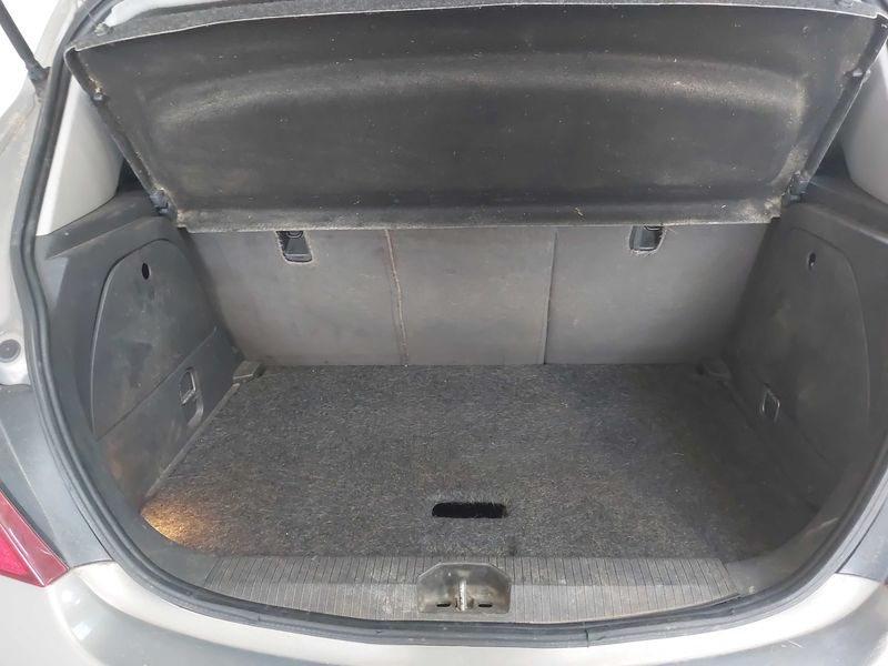 Opel Corsa 1.4 Edition 2011 – снимка 9