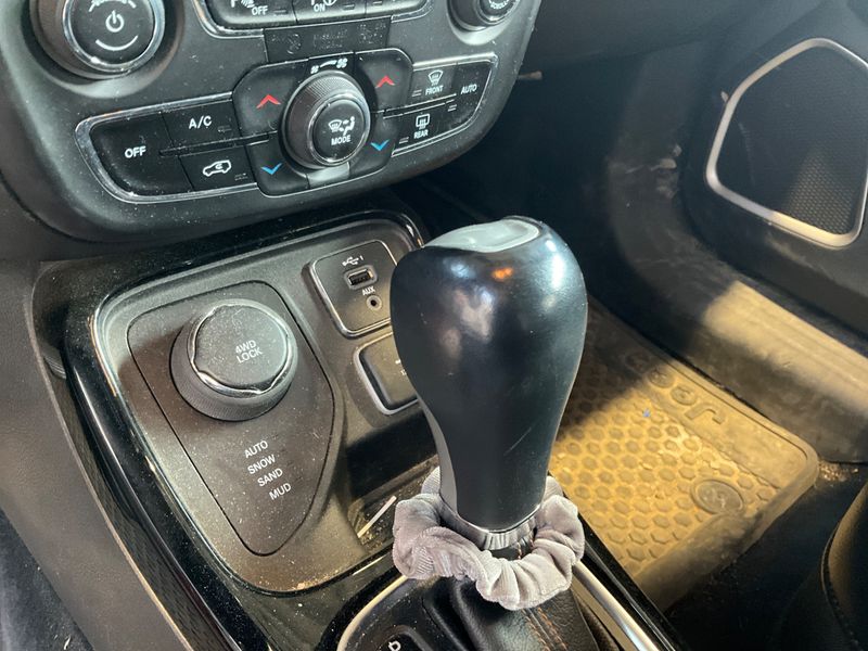 Jeep Compass 1.4 M-Air Limited 4WD 2019 – снимка 27