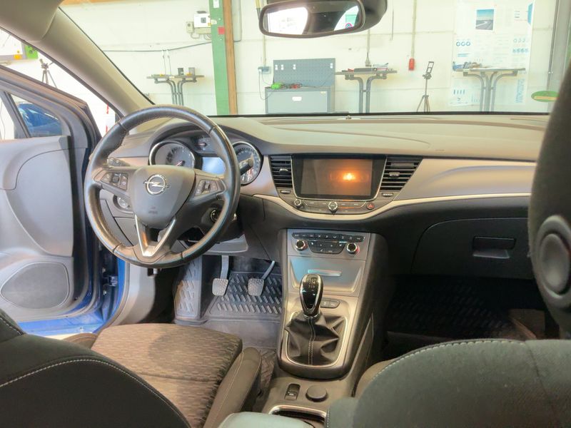 Opel Astra 1.6 CDTI DPF Business Start/Stop 2019 – снимка 18