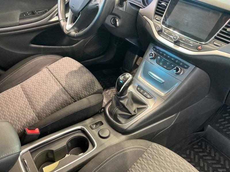Opel Astra 1.6 CDTI DPF Business Start/Stop 2019 – снимка 33