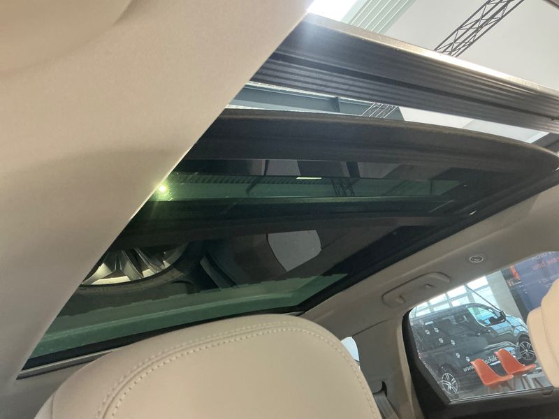 Volkswagen Touareg 3.0 V6 TDI Elegance 4Motion 2021 – снимка 33