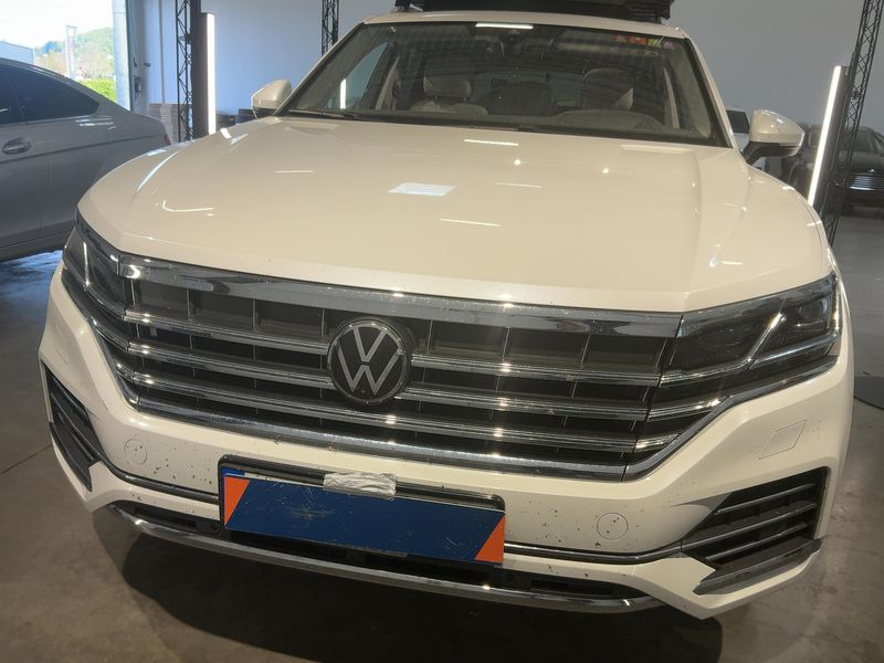 Volkswagen Touareg 3.0 V6 TDI Elegance 4Motion 2021 – снимка 14