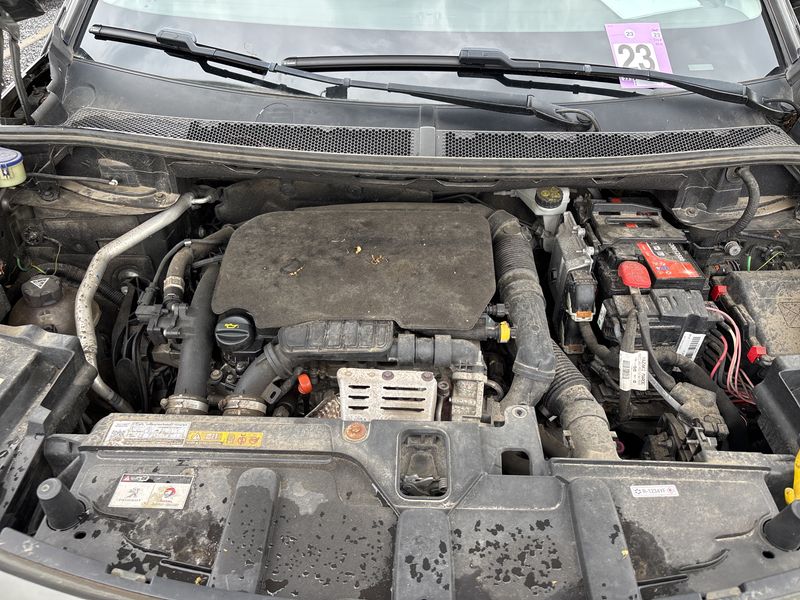Peugeot 3008 1.2 PureTech Allure 2018 – снимка 8