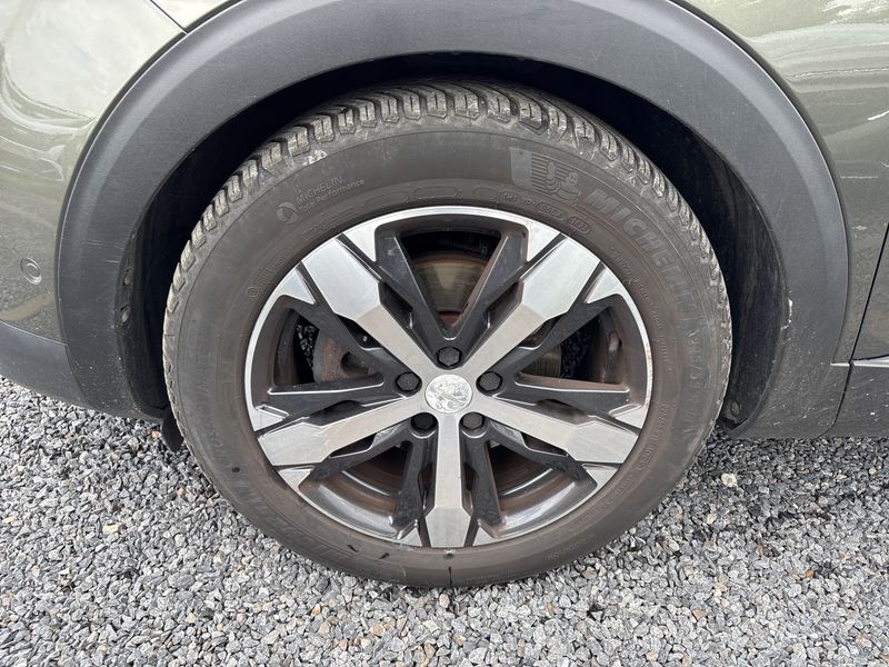 Peugeot 3008 1.2 PureTech Allure 2018 – снимка 40