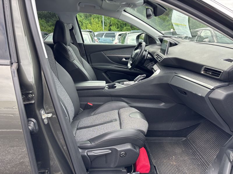 Peugeot 3008 1.2 PureTech Allure 2018 – снимка 10