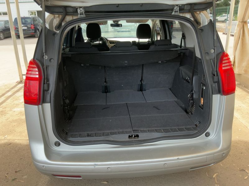 Peugeot 5008 1.6 e-HDi Active 2013 – снимка 15
