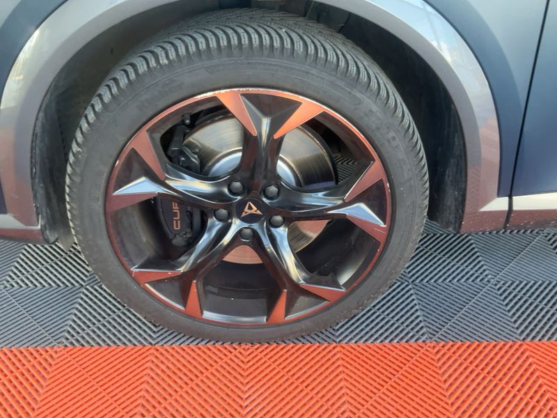 Cupra Formentor 1.4 e-HYBRID VZ 2023 – снимка 3