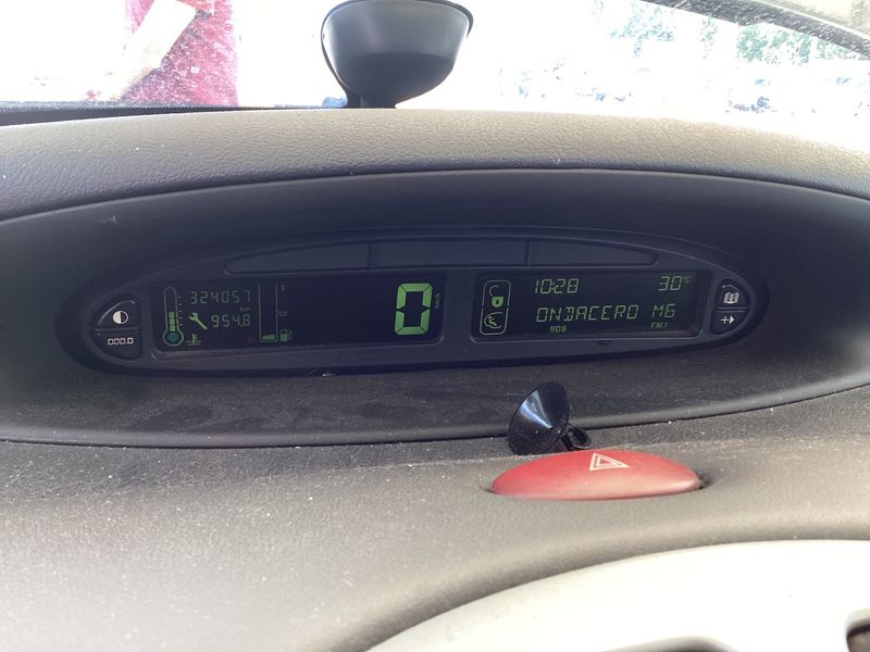 Citroen Xsara Picasso 1.6 HDi LX Plus 2009 – снимка 4