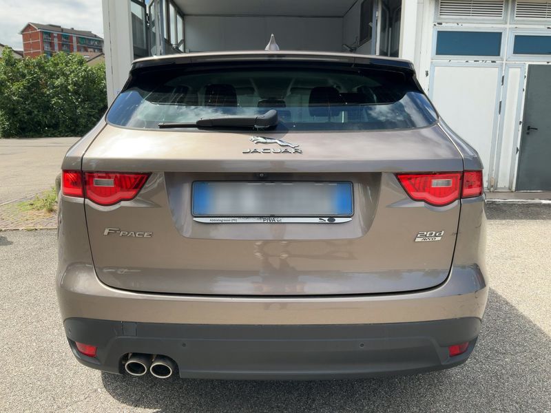 Jaguar F-Pace 20d Pure AWD 2017 – снимка 7
