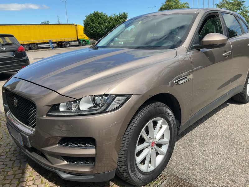 Jaguar F-Pace 20d Pure AWD 2017 – снимка 2