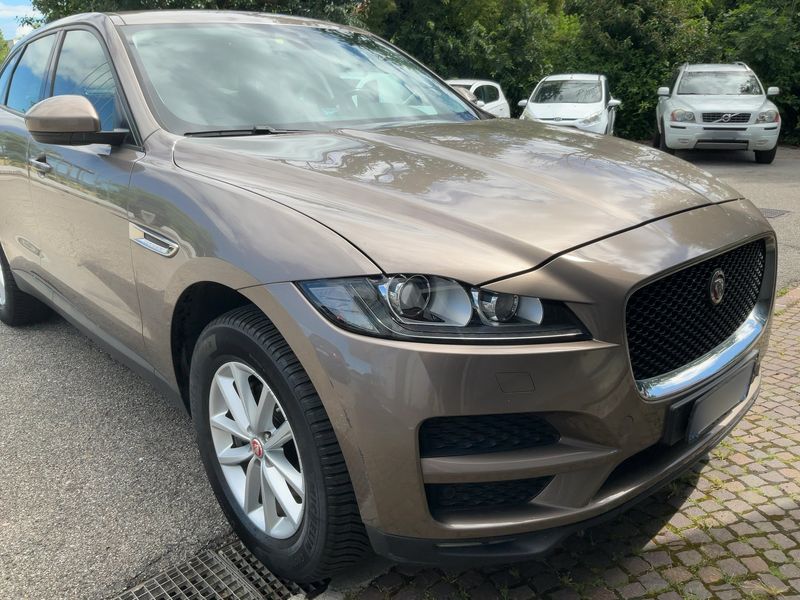 Jaguar F-Pace 20d Pure AWD 2017 – снимка 12