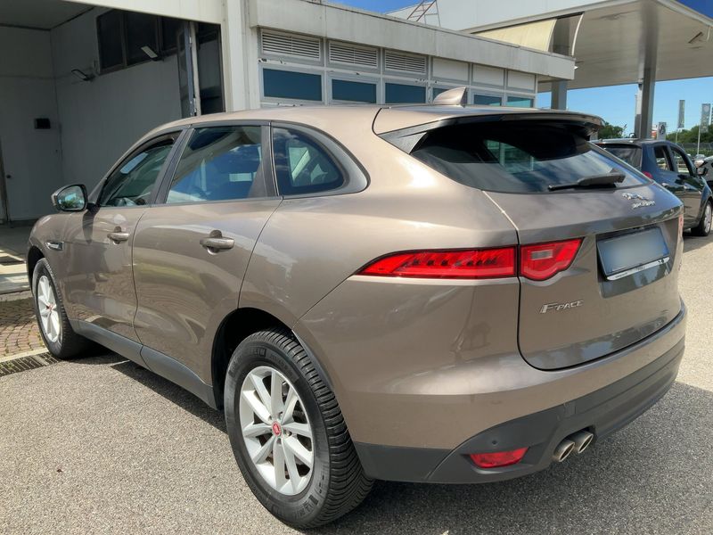 Jaguar F-Pace 20d Pure AWD 2017 – снимка 6