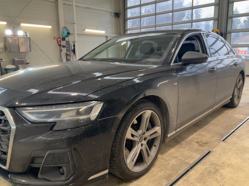 Audi A8 60 TFSIe L quattro 2023 – снимка 2