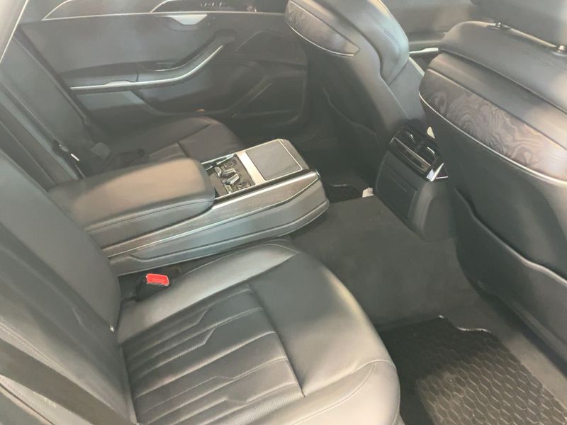Audi A8 60 TFSIe L quattro 2023 – снимка 19